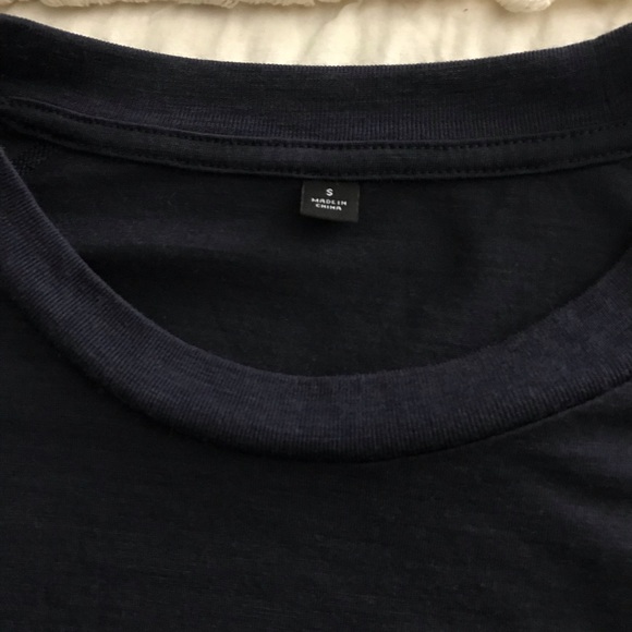 uniqlo dark blue tee shirt new without tags - Picture 5 of 10